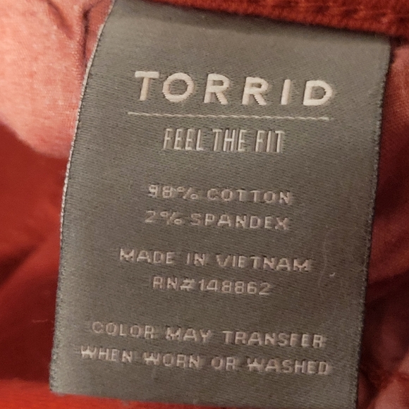 Torrid Red Straight-leg Boyfriend Jeans Size 26R - Picture 3 of 4